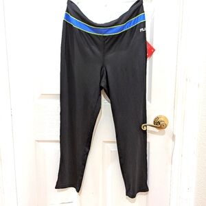NWT Fila 3/4 Length Tight Size Large